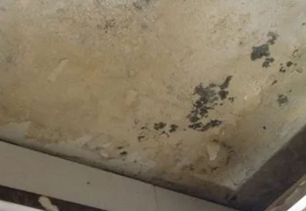 久治阳台漏水维修公司分享下久治卫生间渗水维修需要注意哪些问题。